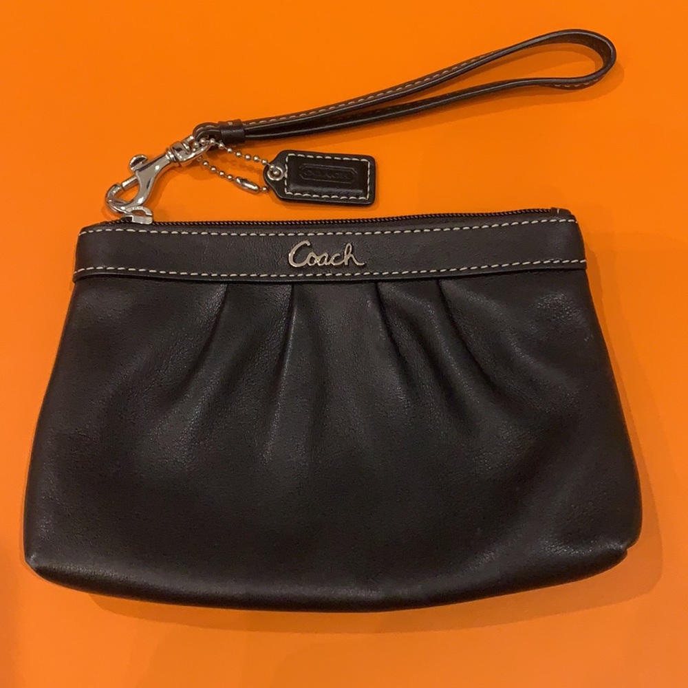 Black Leather Coach Wristlet
